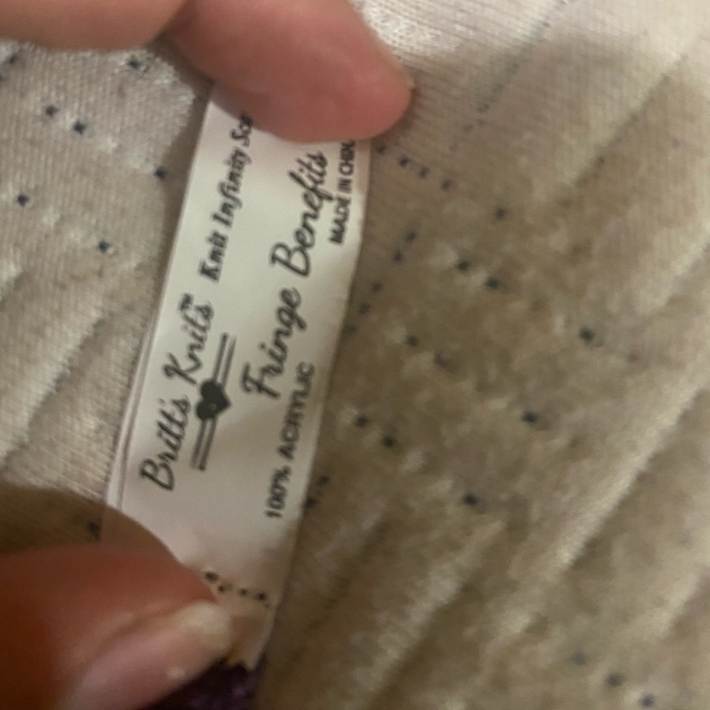 Knit Infinity Scarf - Picture 4 of 4